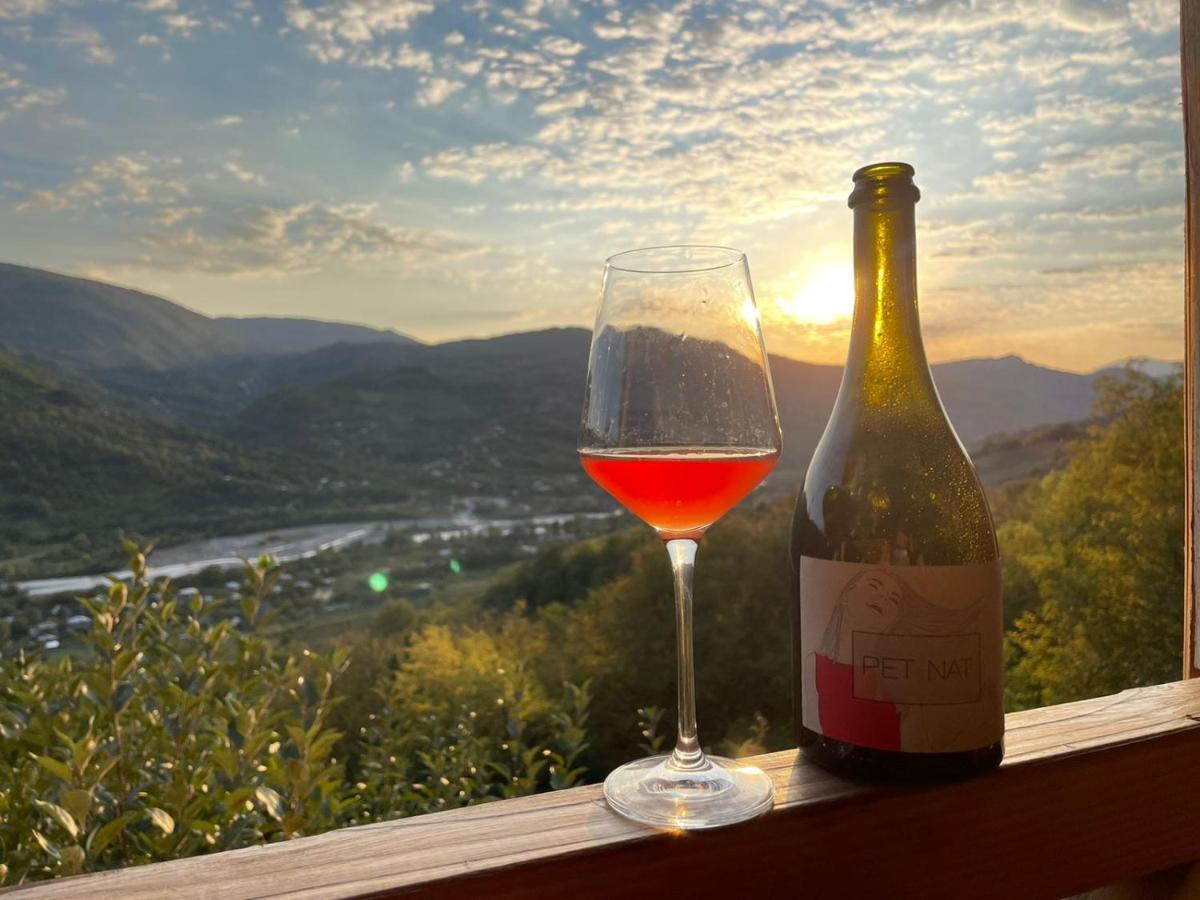 Hôtel Sadmeli Winery à Ambrolaouri Extérieur photo